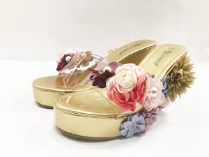 Foral Wedge Pearl Style